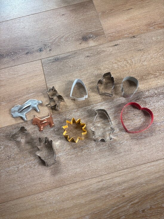 Williams Sonoma Other - 11 Piece Cookie Cutter Set